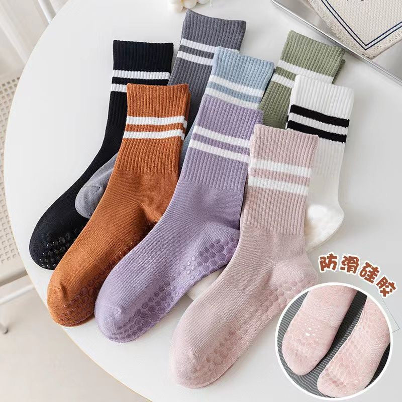 Non-Slip Yoga Socks – Grip Socks for Pilates & Barre